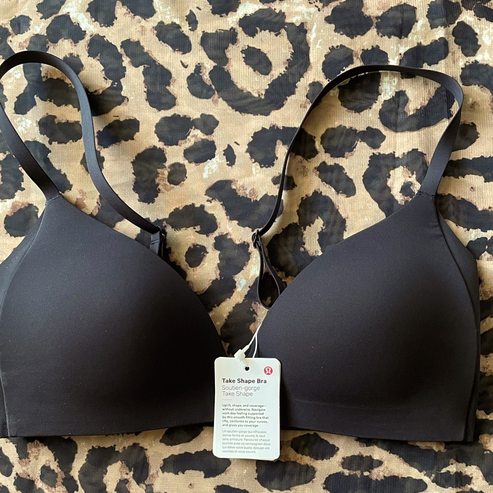 Lululemon take shape bra 32C